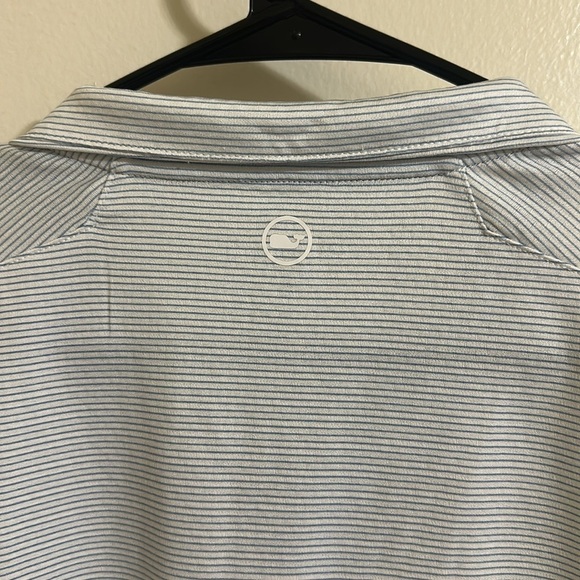 EUC Vineyard Vines Boys Striped Performance Sankaty Quarter Zip Pullover XL (18) - Picture 4 of 5